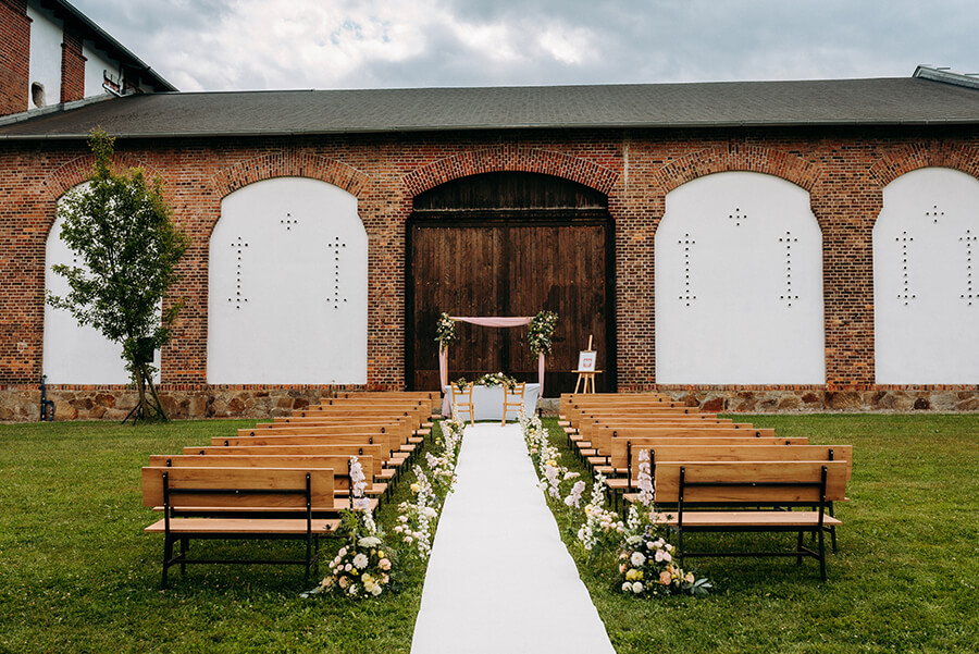 ślub i wesele w plenerze dolnośląskie, ślub cywilny w Dworzysku